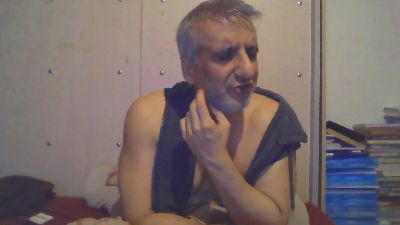 0monkey live from United Kingdom