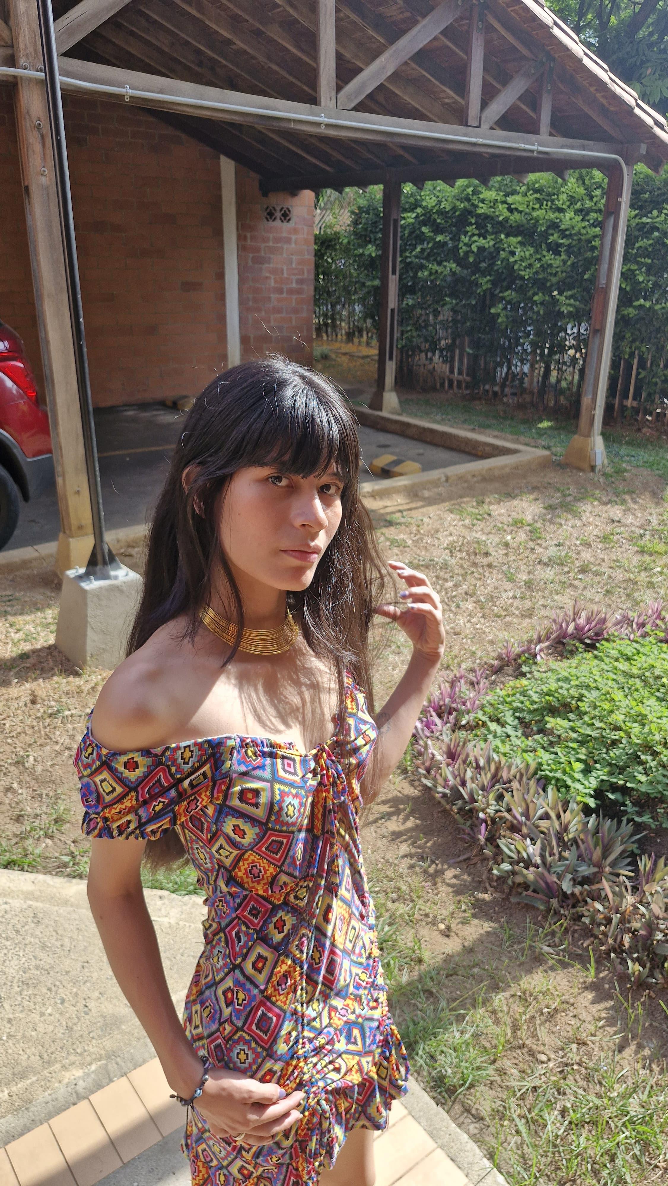 Abbiiez live from Colombia