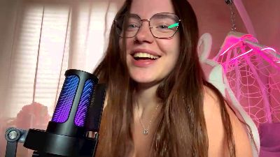 AdalineGraetz live from United States