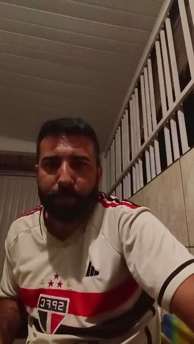 Aieloucura live from Brazil