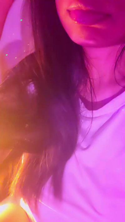 Aloneathome22 live from Argentina
