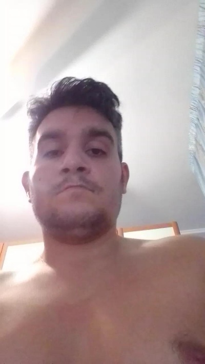 Andreahotduro live from Italy