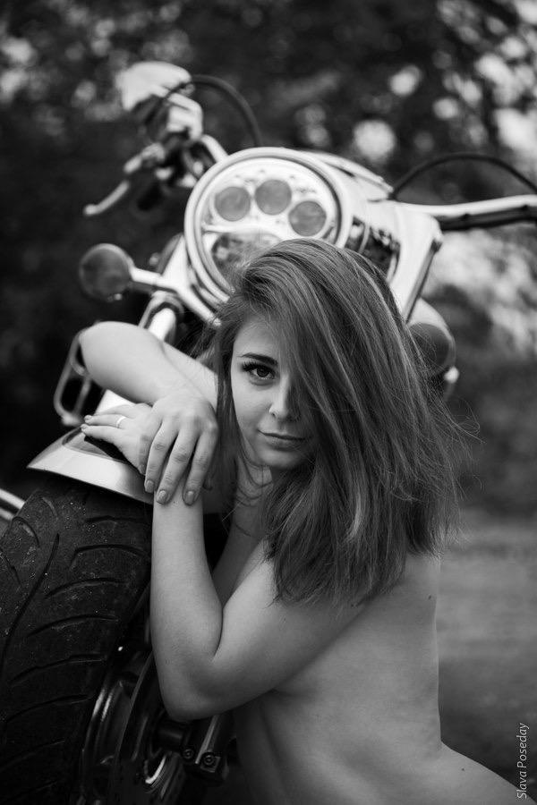 AnnsLove_is live from Ukraine