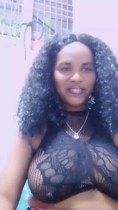 Antoinella34 live from Madagascar