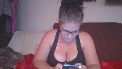 Arlenee420 live from United States