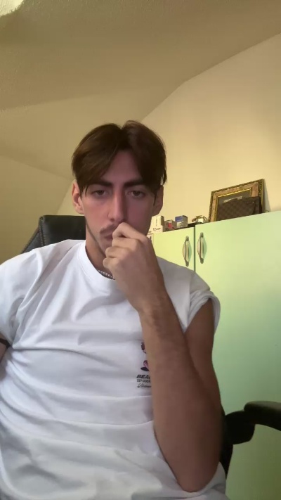 BABYJR05 live from Italy