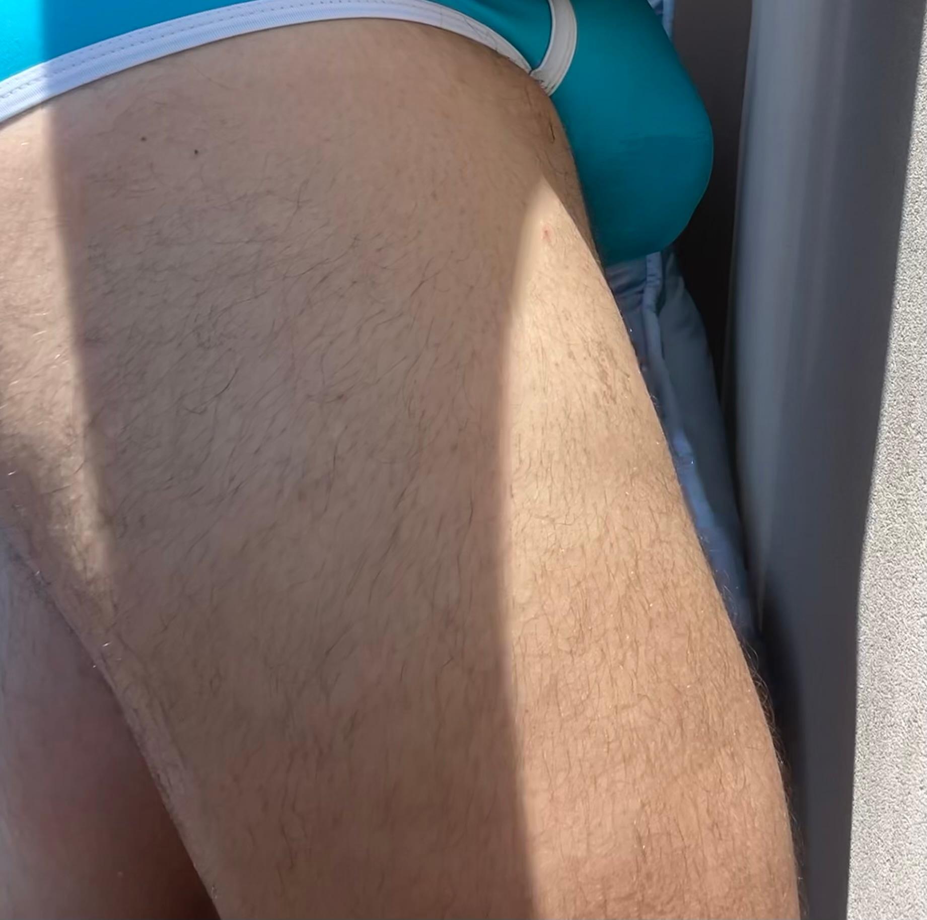 Bearh live from Greece