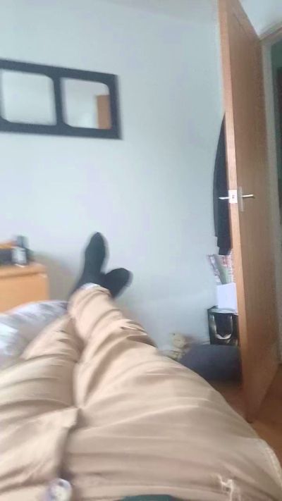 Bicurious037 live from United Kingdom