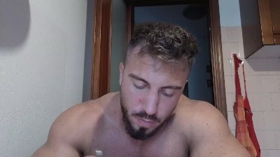 Bigwhitebull live from Italy