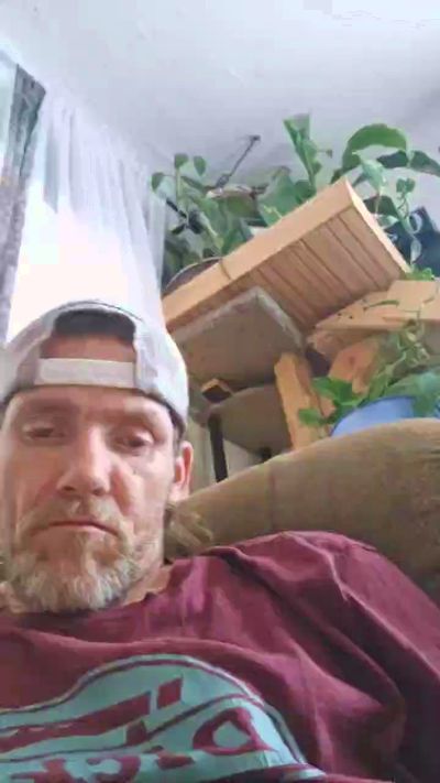 BooMer42I live from United States