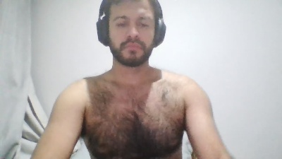 BrtiOtter live from United Kingdom