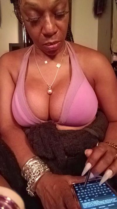BustyBlakBabe live from United States