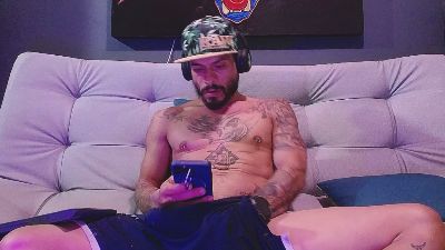 CallMeDouglas live from Colombia