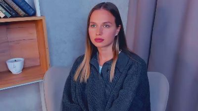 CarissaKick live from Serbia