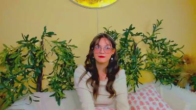CharleenCalder live from United States