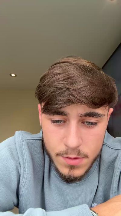 CheekyChap7081 live from United Kingdom