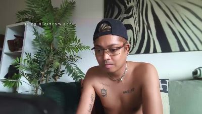 Chris__J live from Sweden