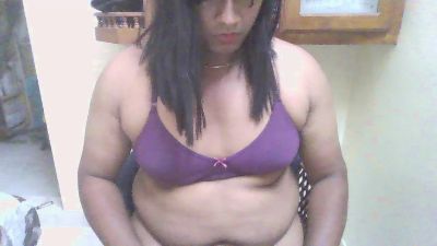 Curvy_Nandy live from India