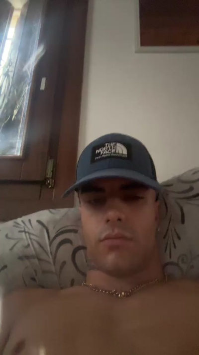 Davidegiuliano1 live from Italy