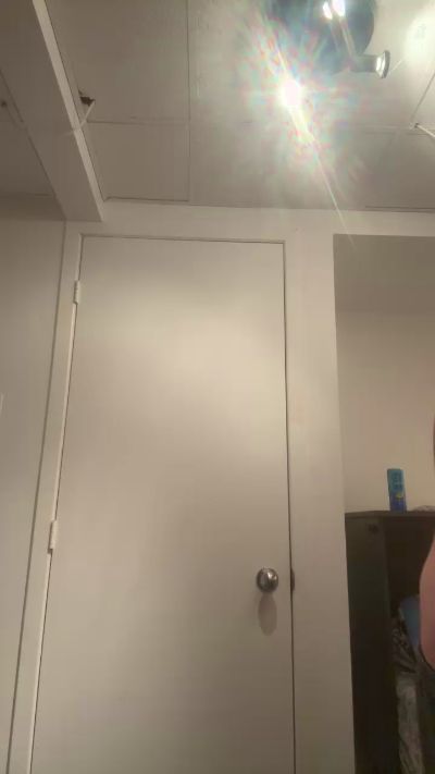 Deltawhy28 live from Canada