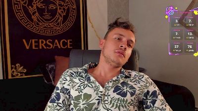 Desmon_Clark live from Colombia
