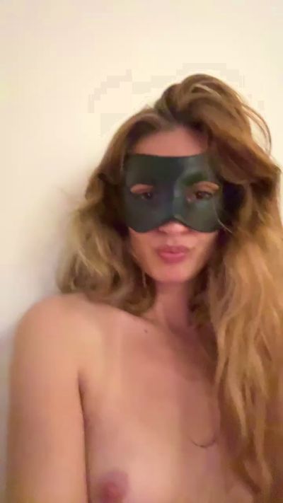 Elisabettafoor live from Italy