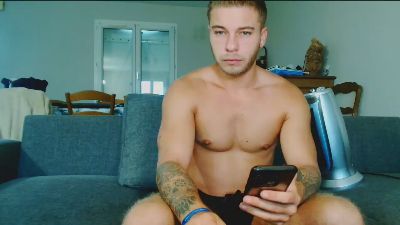 Elka_fit28 live from France