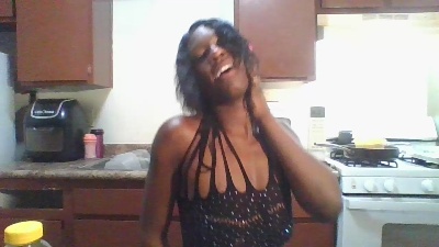 Essence_LIFE live from United States