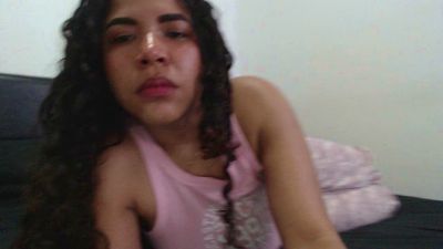Essmeralda8 live from Colombia