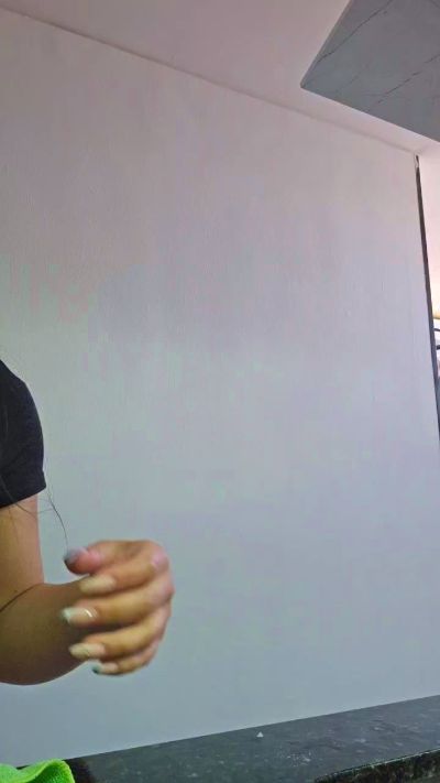Estefanii_R live from Colombia