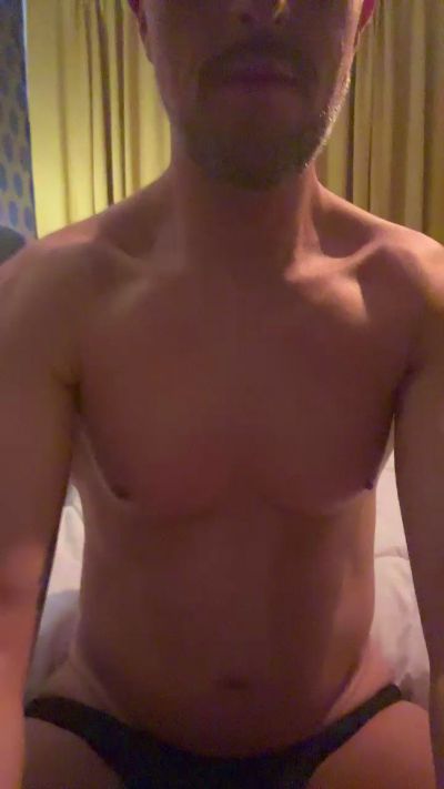 Ethantaylor4u live from United Kingdom