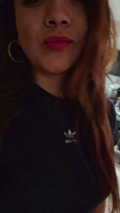 Francisca3093 live from Chile