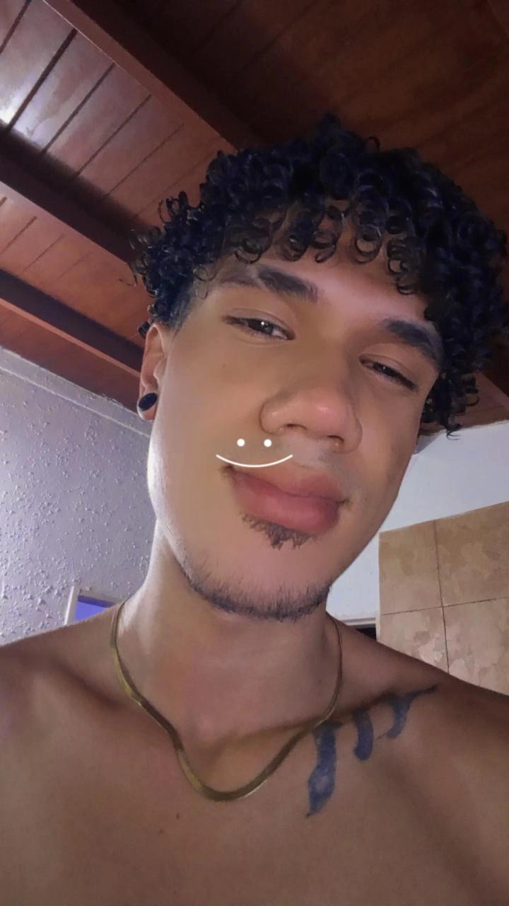 GaboG_R22 live from Venezuela