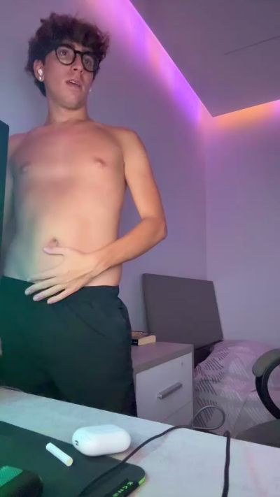 GabriTmm live from Italy