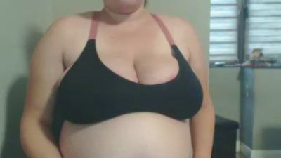 GiantBoobs4 live from United Kingdom