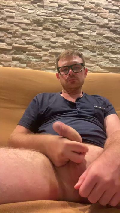 Giorgio9_ live from Italy
