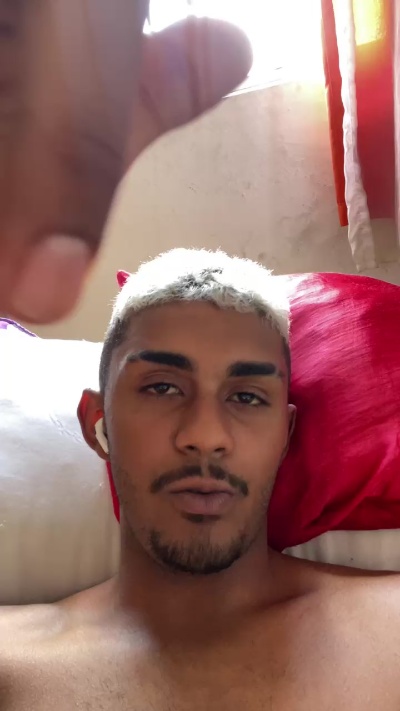 Gozadadodot21 live from Brazil