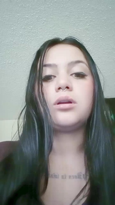 Hagataxxx69 live from Colombia