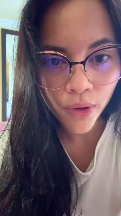 Helena_de_troya live from Venezuela