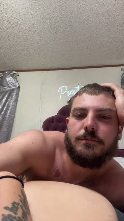 Heygoodgirl live from United States