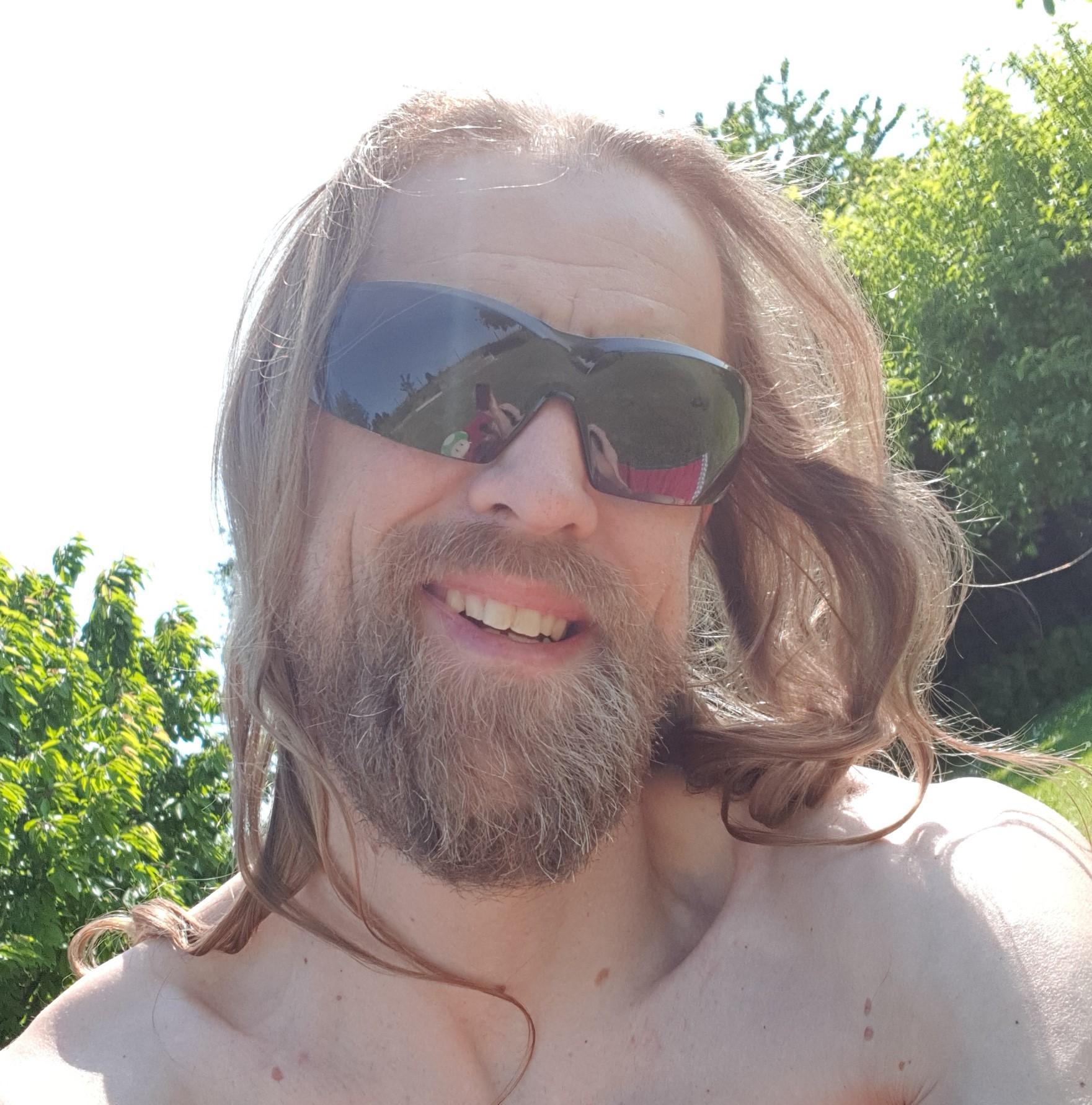 HornyCorny82 live from Germany
