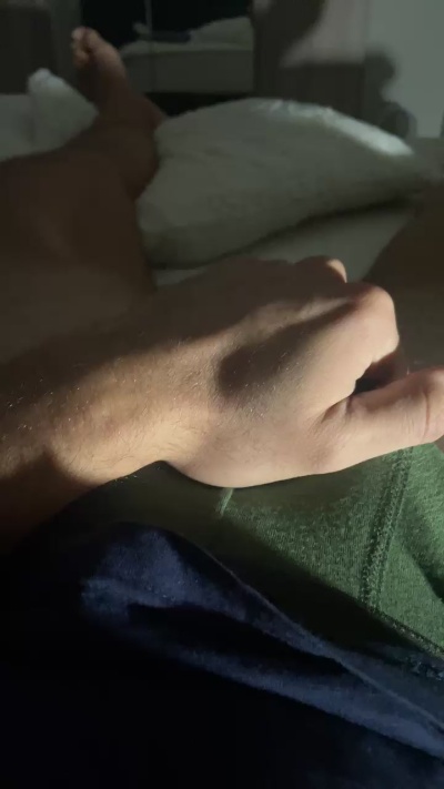 Hornyboycam live from Italy