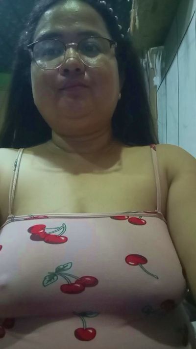 Hornyrosee4you live from Philippines