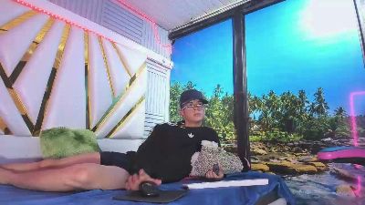 HotSlim_Boy live from Colombia