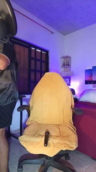 I_AM_CHARLY live from Colombia