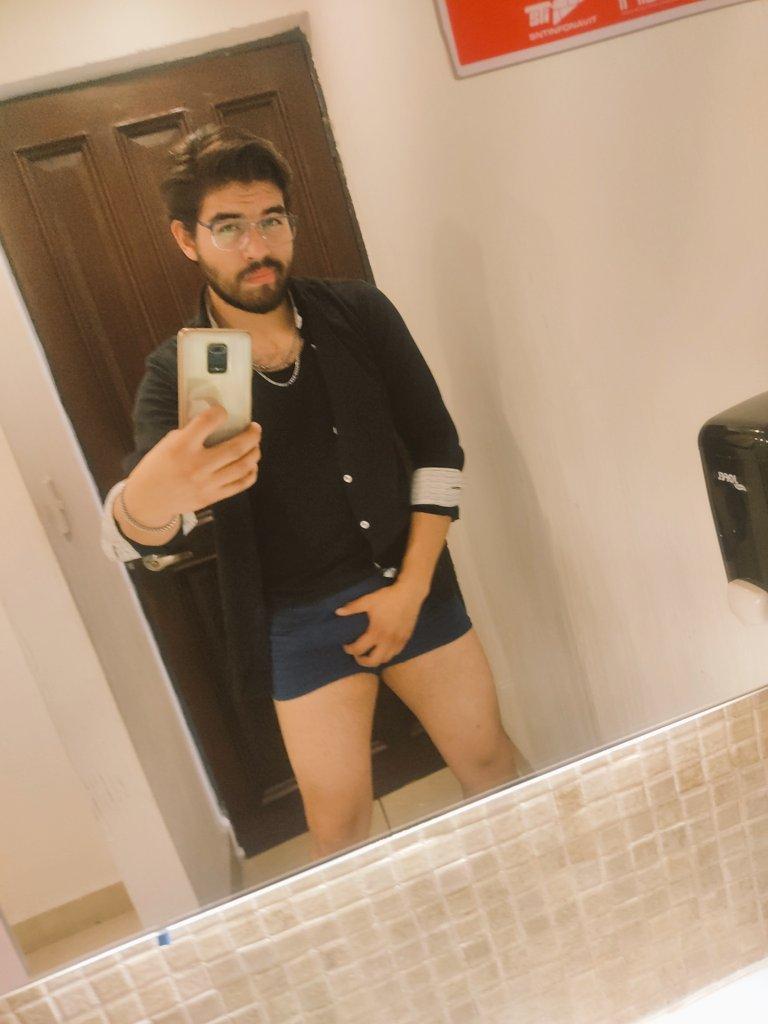 IvanHOT_25_ live from Mexico