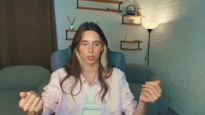 JayneFurness live from United Kingdom