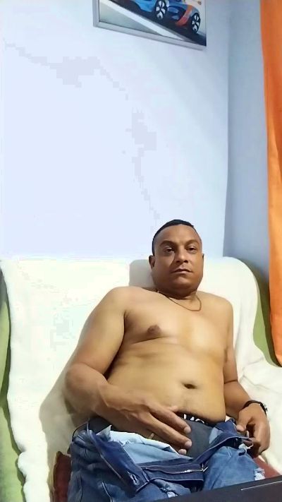 Juanchovergon22 live from Colombia