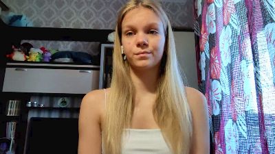 KanishaMejias live from Czechia