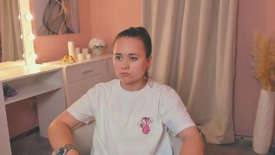 KelleeWitschi live from Poland